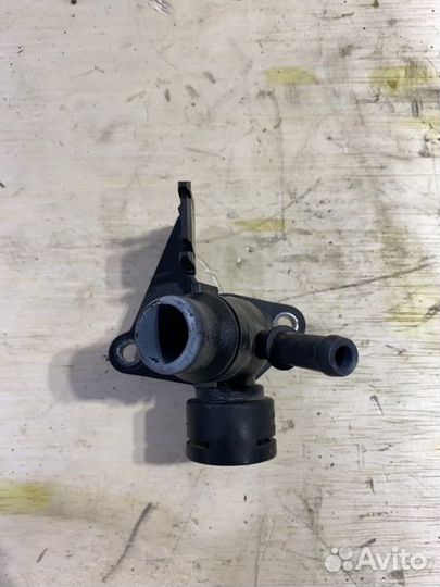 Штуцер Audi A4 8K2 CDH 2007-2011