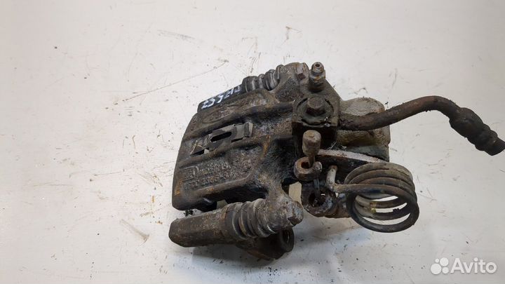 Суппорт Ford Mustang, 1994