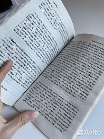 Книги на английском Interview with the vampire