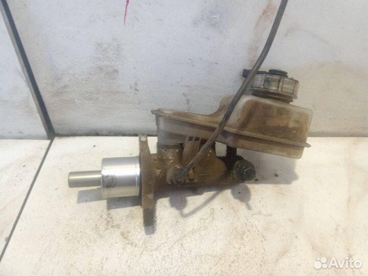 Главный тормозной цилиндр LADA Priora 2010 mando