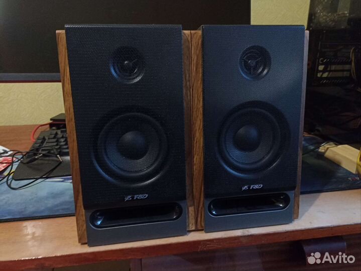 Колонки 2.0 F&D R27BT