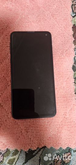 Samsung Galaxy S10e, 6/128 ГБ