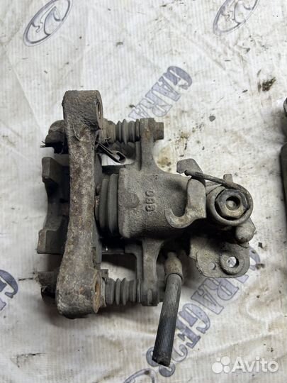 Суппорт задний Nissan Avenir