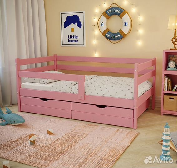Детская кровать с бортиком
