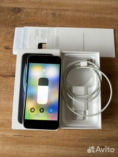 iPhone SE (2020), 64 ГБ
