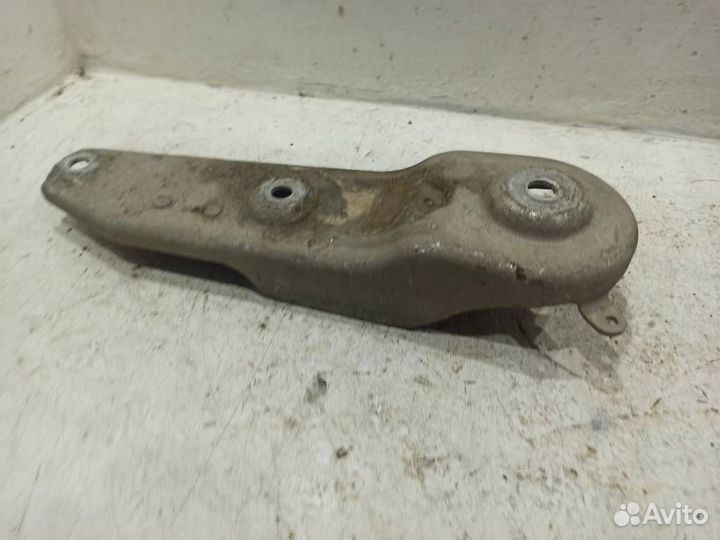 Тяга реактивная задняя бмв