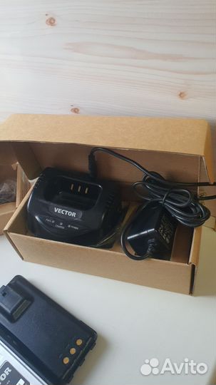 Рация портативная Vector VT-47 Pilot