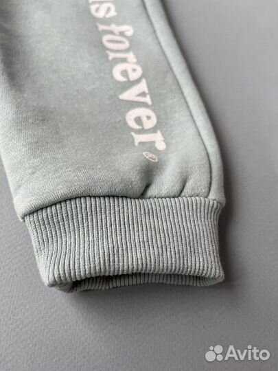 Костюм для девочки новый H&M