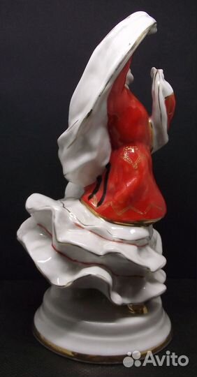 Статуэтка Танцующая башкирка, дфз Вербилки, 1961