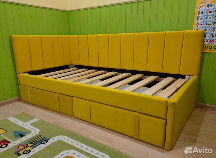 Детская подростковая кровать мягкая