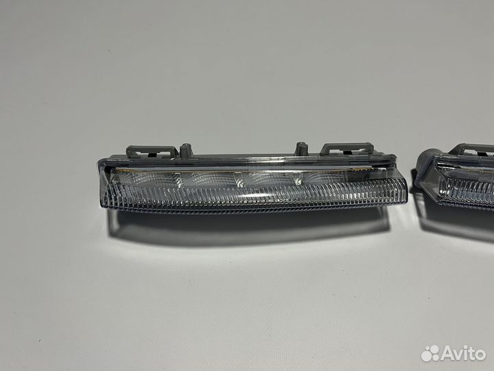 Передние противотуманки Mercedes W212 диодные W204