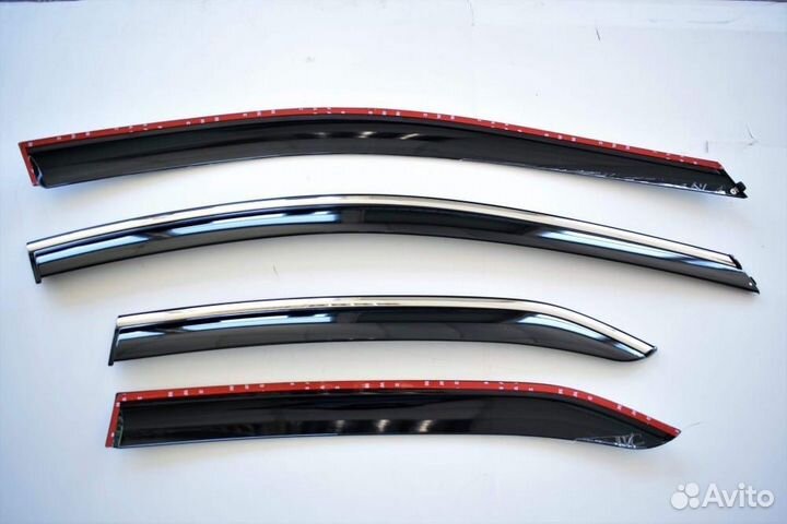 Toyota Camry 70 Ветровики с хром вставками N2AE3