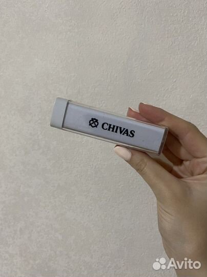 Портативное зарядное устройство