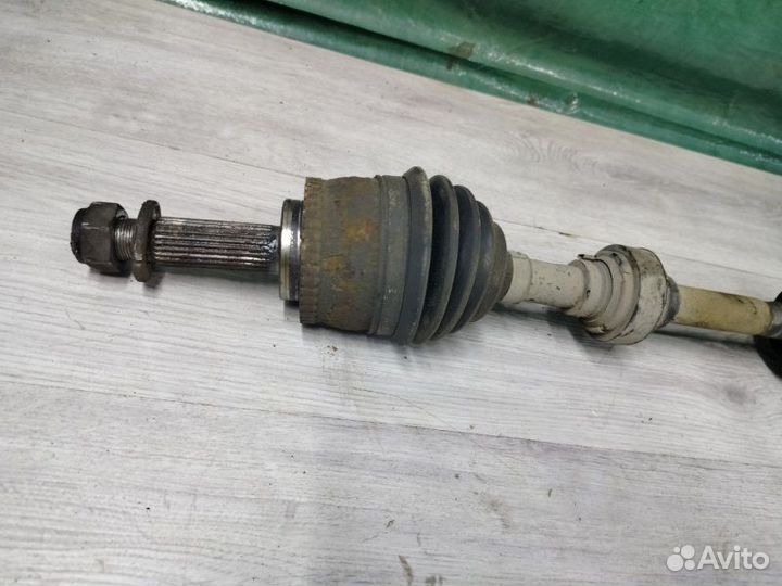 Полуось передняя левая Mitsubishi Space Star 1.6