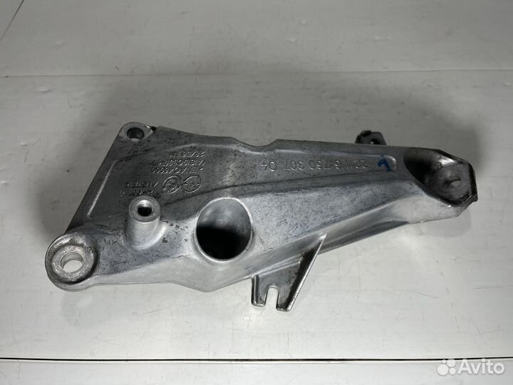 Кронштейн двигателя левый BMW E90 N45 N46