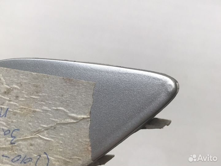 Заглушка бампера Opel Astra J передняя 13264405