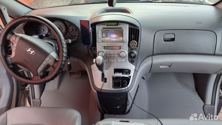 Комплект EVA ковриков на Hyundai H1 с бортами