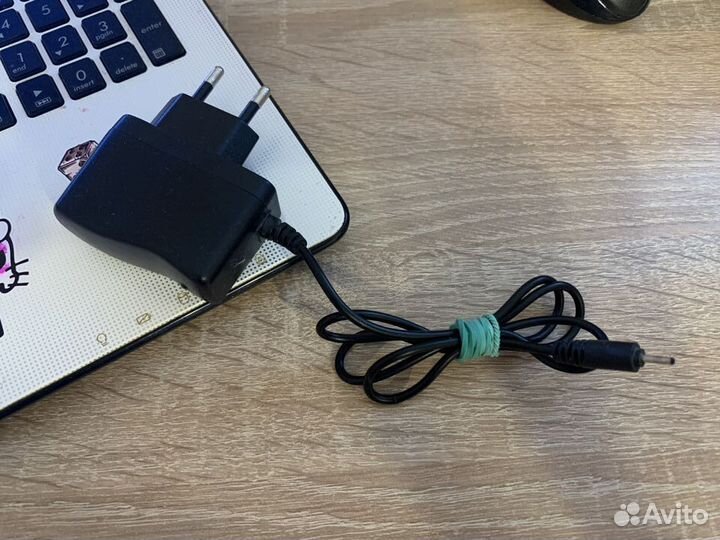 Зарядное устройство для телефонов Jinga