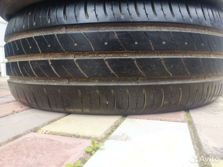 Kumho Ecowing ES01 KH27 205/55 R16