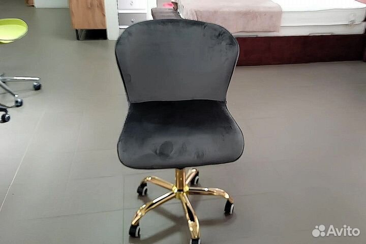 Компьютерное кресло новое