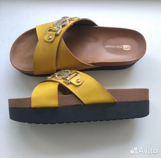 Шлепанцы женские