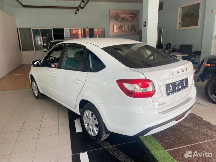 LADA Granta 1.6 МТ, 2023