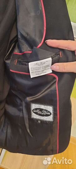 Костюм новый(брюки, пиджак) 5 предметов