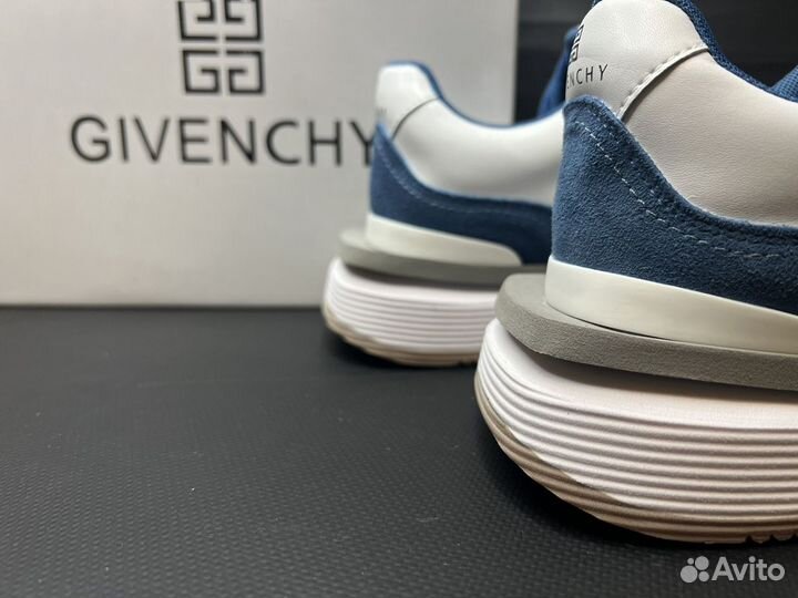 Кроссовки Givenchy