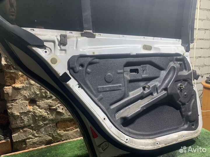 Дверь задная левая BMW E39