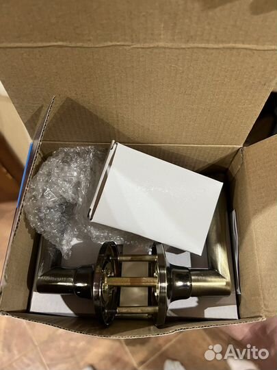 Дверные ручки