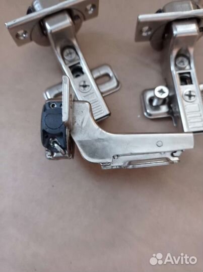 Мебельная фурнитура блюм