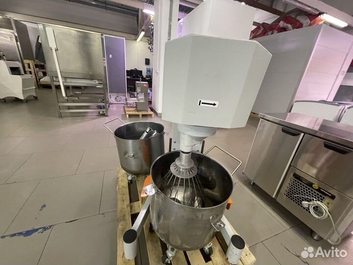 Планетарный тестомес миксер