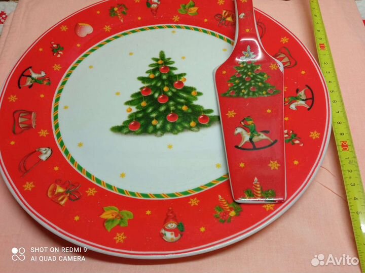 Подносы, салатницы, кружки. тортницы