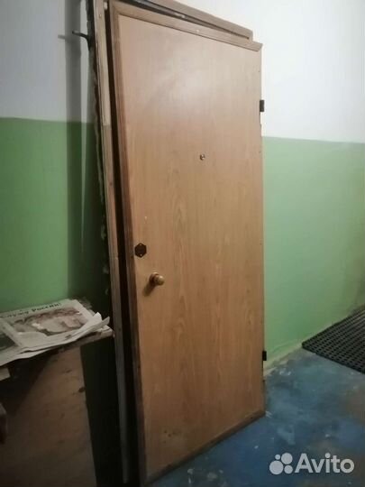 Дверь входная железная бу