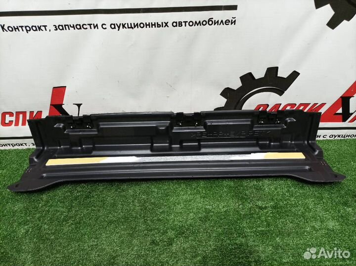 Обшивка багажника (уголок) Toyota Camry 2012 AVV50