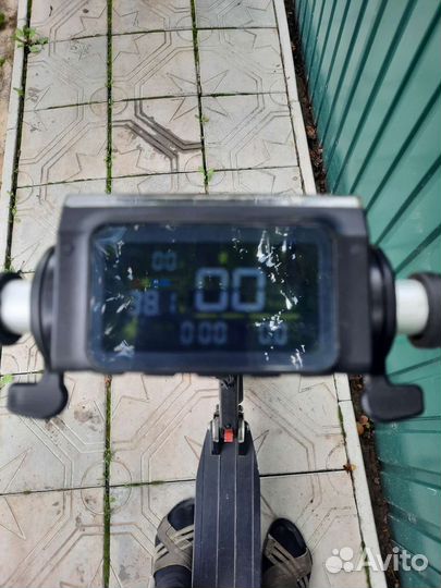 Электросамокат zaxboard