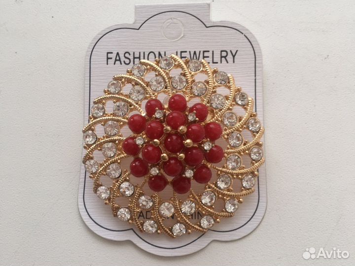 Бижутерия брошь