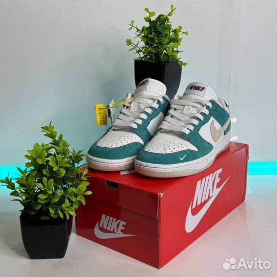 Кроссовки nike женские