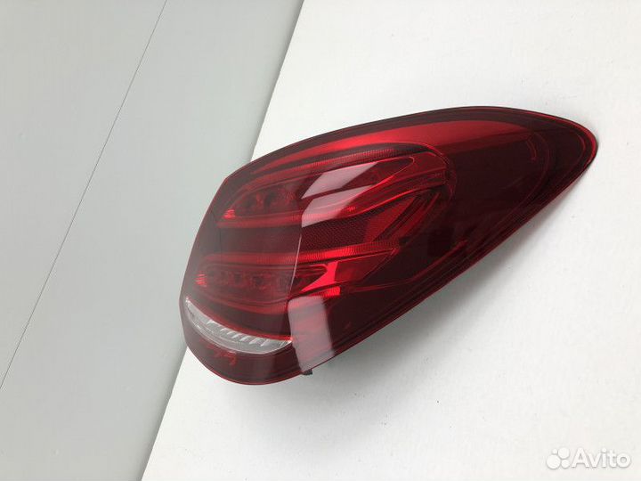 Фонарь задний правый Mercedes-Benz C-Class 4 (W205
