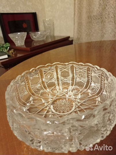 Хрустальная ваза