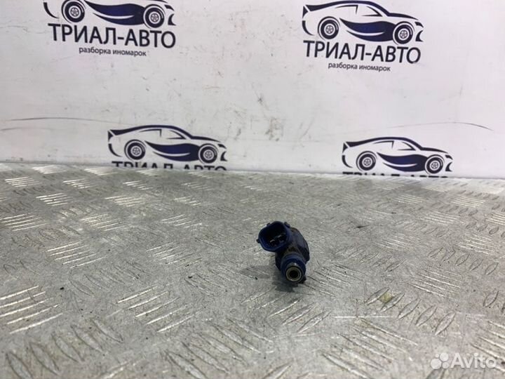 Форсунка топливная Kia Ceed 1 рест G4FC 1 2010