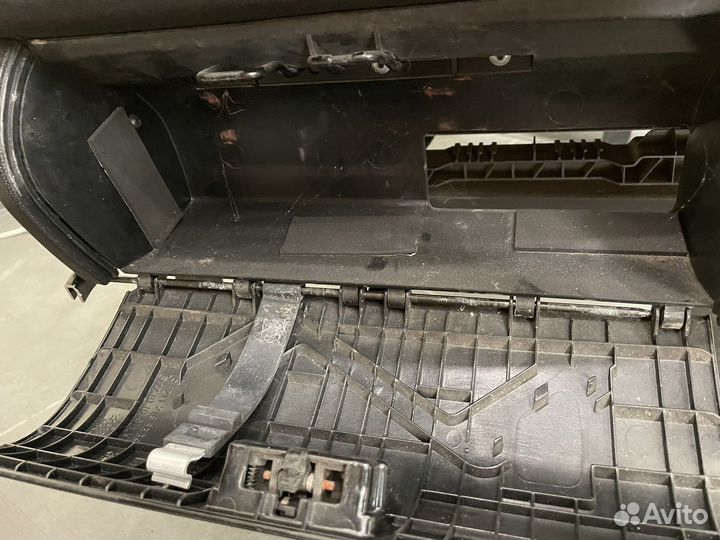 Ящик под сиденье mercedes