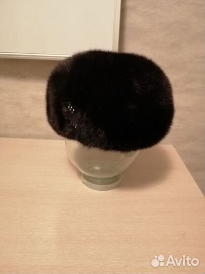 Берет женский из канадской норки