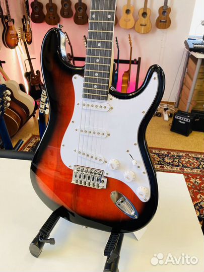 Электрогитара Новая