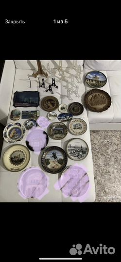 Сувенирные тарелки и магнитики из разных стран