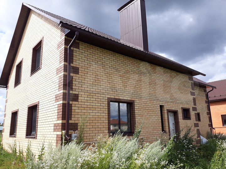 Дом 232 м² на участке 15 сот.