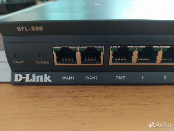 Маршрутизатор D-link DFL-800
