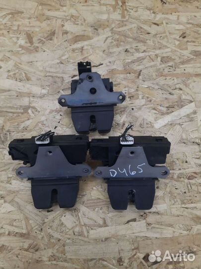 Замок крышки багажника Ford focus 2 C-max