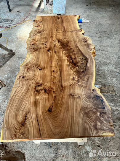 Столы из массива дерева под заказ