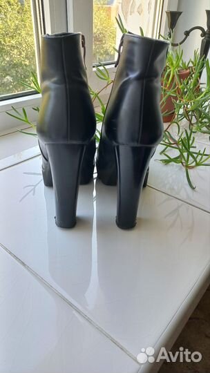 Ботильоны женские 38 размер на каблуке